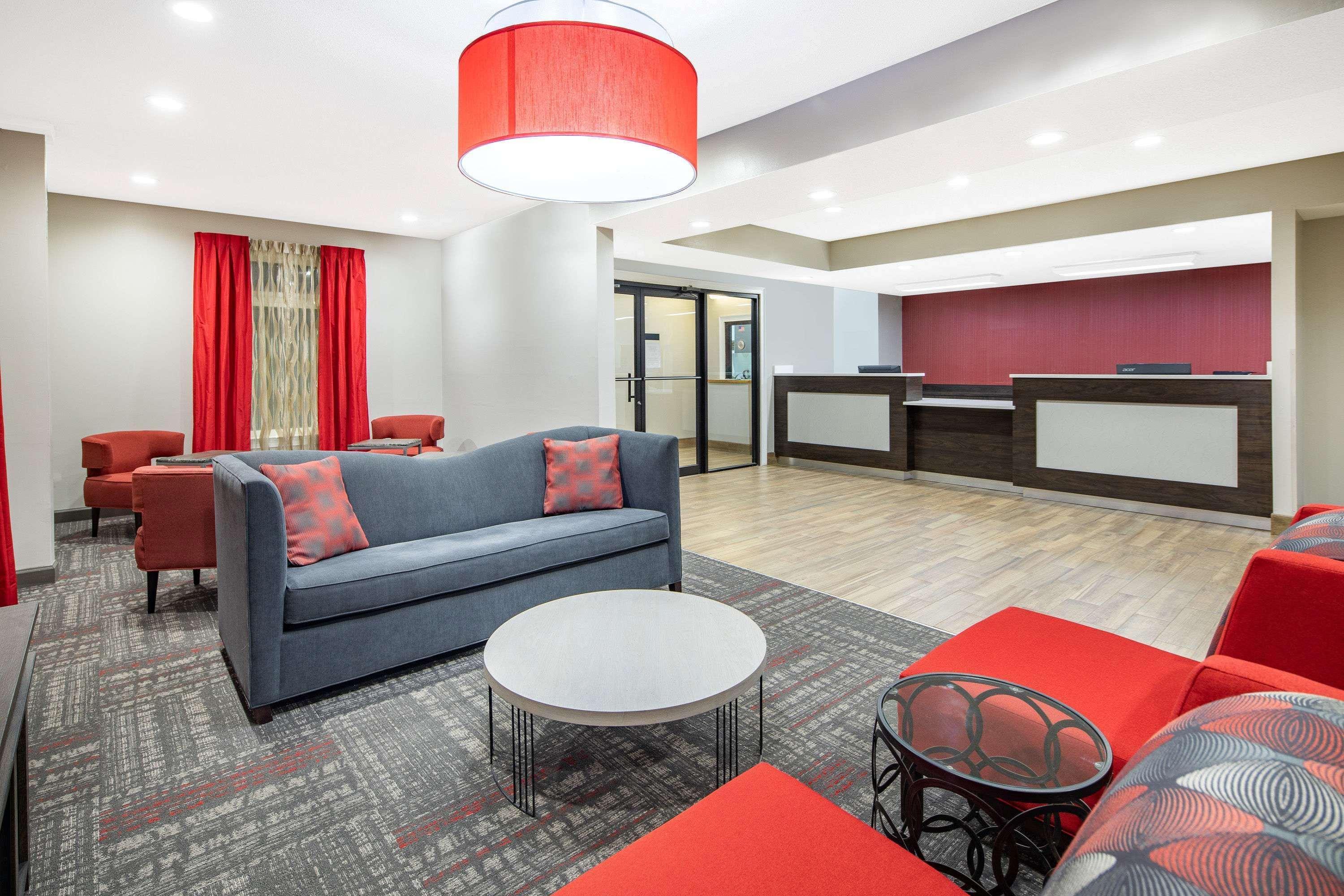 Отель Ramada By Wyndham Alpharetta Atlanta North Экстерьер фото