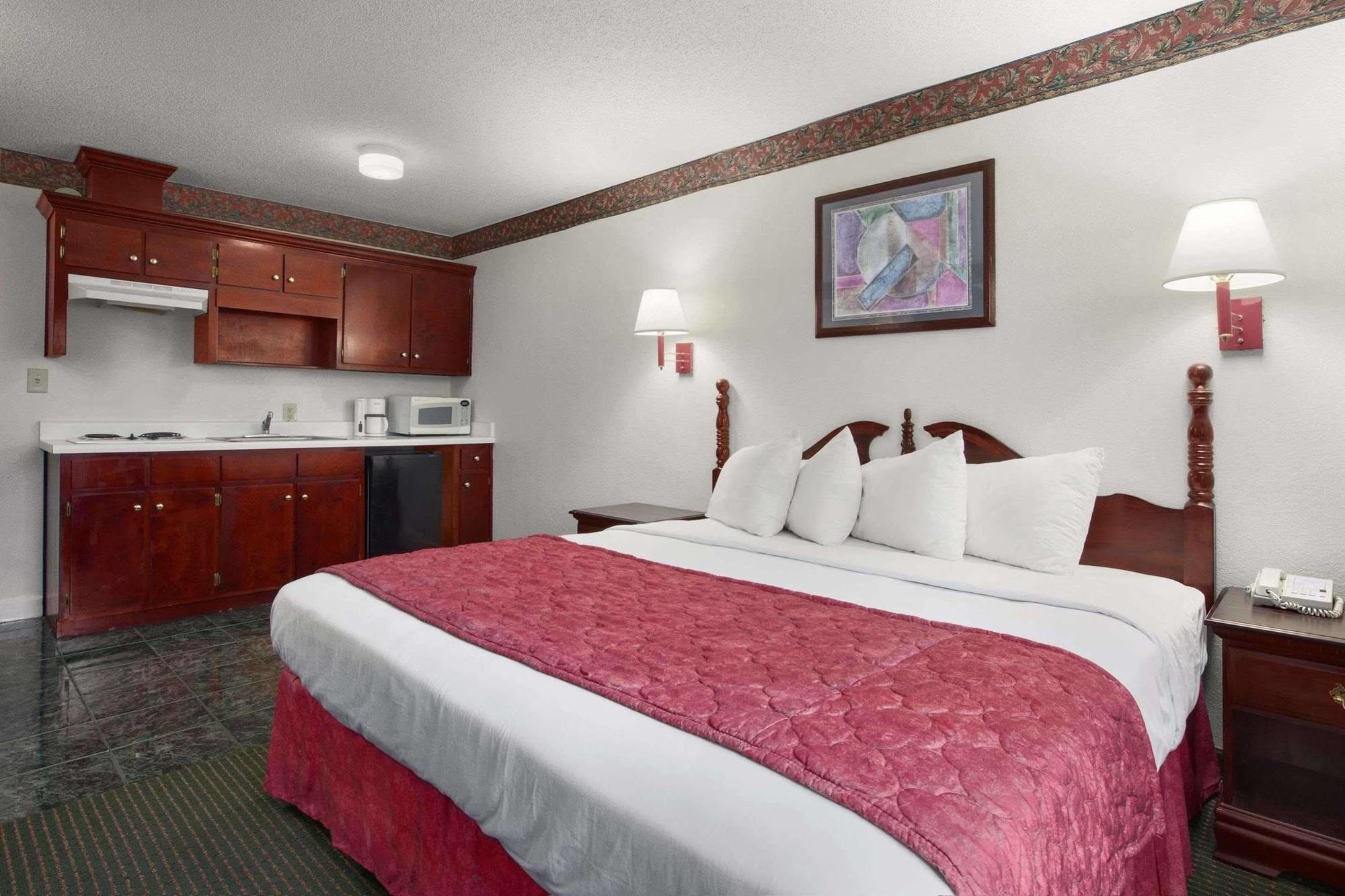 Отель Ramada By Wyndham Alpharetta Atlanta North Экстерьер фото